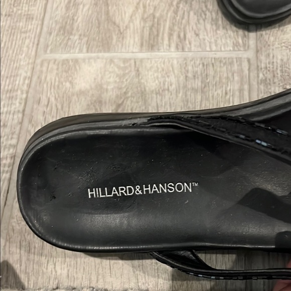 Hillard & Hanson Black Women's Thong Sandals size 8 - Picture 3 of 10